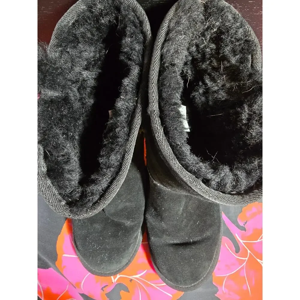 Koolaburra by UGG Victoria Short black suede lined boots with bows size 9‎